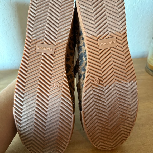 Steve Madden Animal Print lace up Sneakers - Picture 6 of 6